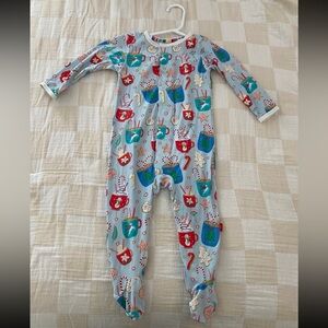 Magnetic Me Christmas Footsie